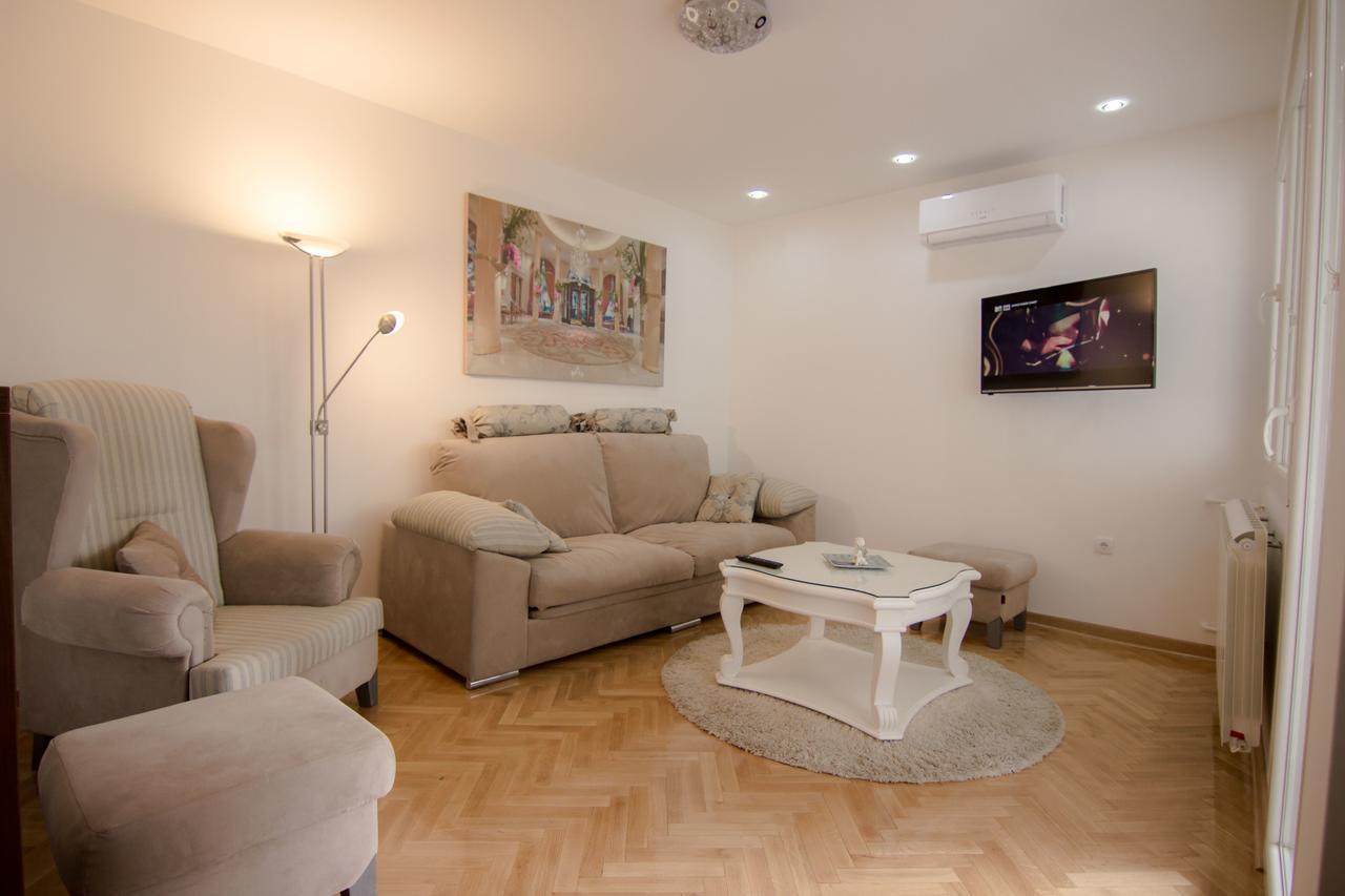 Apartments Near St. Sava Temple Belgrad Exterior foto